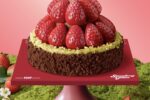 【韓国サーティワン】話題のドバイチョコが進化！新作「ドバイスタイル ＆ ストロベリー」ケーキが登場
